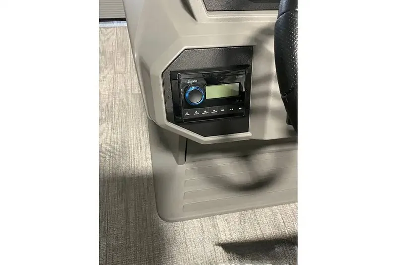 Slide: The Image of Qwest E CLASS 16 XRE CRUISE 2025 - 16208665