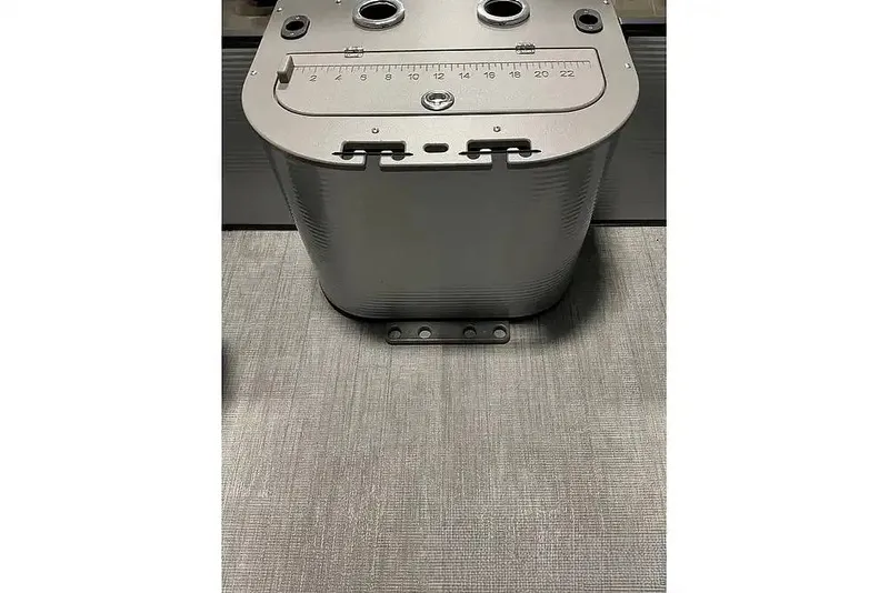 Slide: The Image of Qwest E CLASS 16 XRE CRUISE 2025 - 16208666