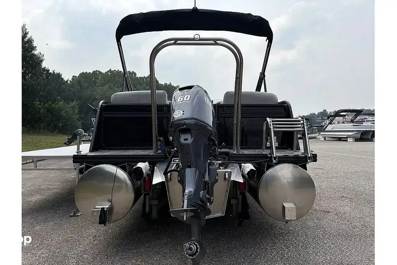 Slide: The Image of Qwest E-CLASS 20 RLS 2023 - 16208679