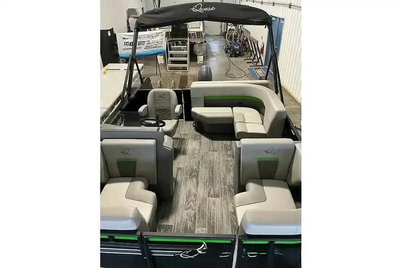 Slide: The Image of Qwest E CLASS 16 LANAI 2025 - 16209597