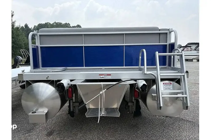 Slide: The Image of Bennington 168 SVL 2025 - 16209583