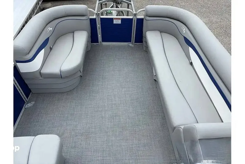 Slide: The Image of Bennington 168 SVL 2025 - 16209587