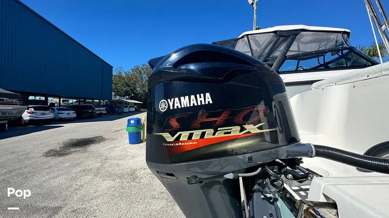 Slide: The Image of Robalo R227 2018 - 16211755