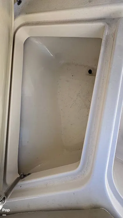 Slide: The Image of Robalo R227 2018 - 16211772