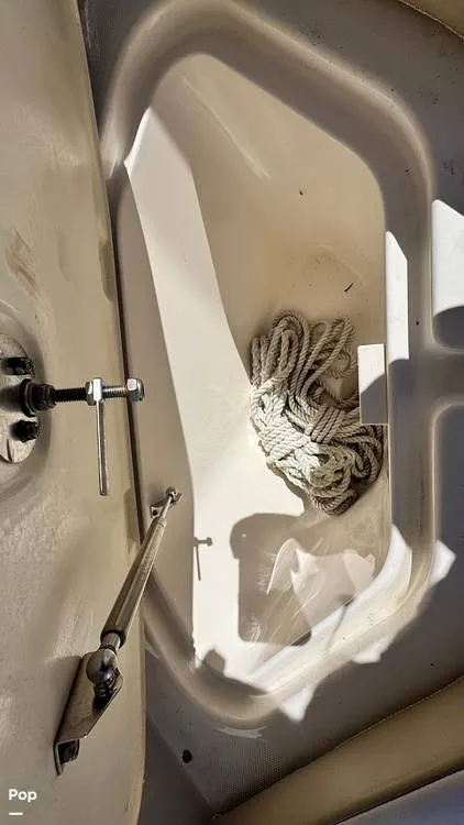 Slide: The Image of Robalo R227 2018 - 16211773