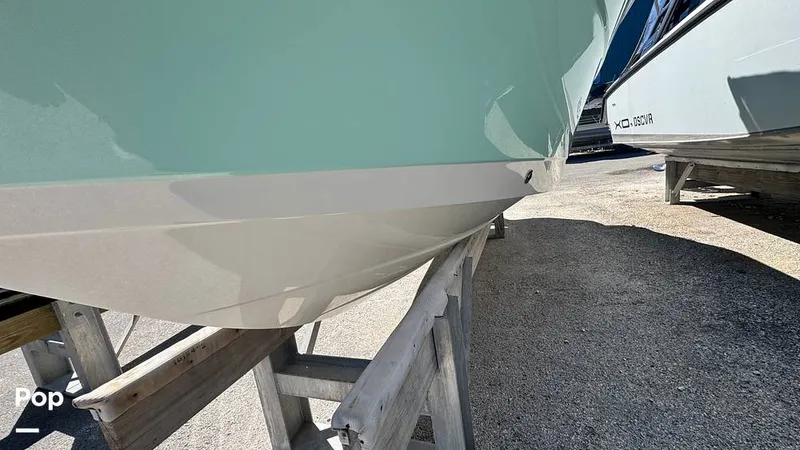 Slide: The Image of Robalo R227 2018 - 16211808