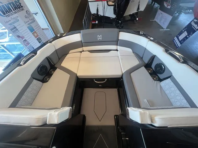 Slide: The Image of Heyday 22-H22 2023 - 3