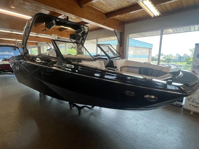 The Image of Heyday Wake Boats 22-H22 2023 - 0