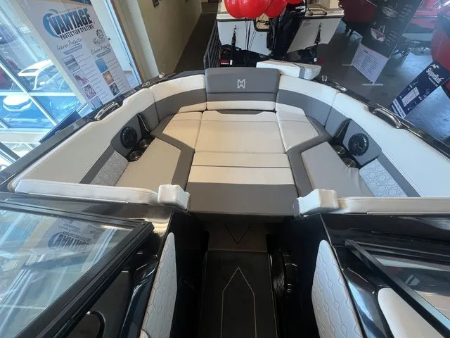 Slide: The Image of Heyday Wake Boats 22-H22 2023 - 4