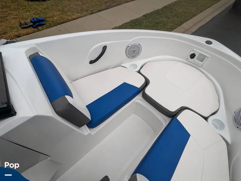 Slide: The Image of Tahoe 185S 2022 - 16209963