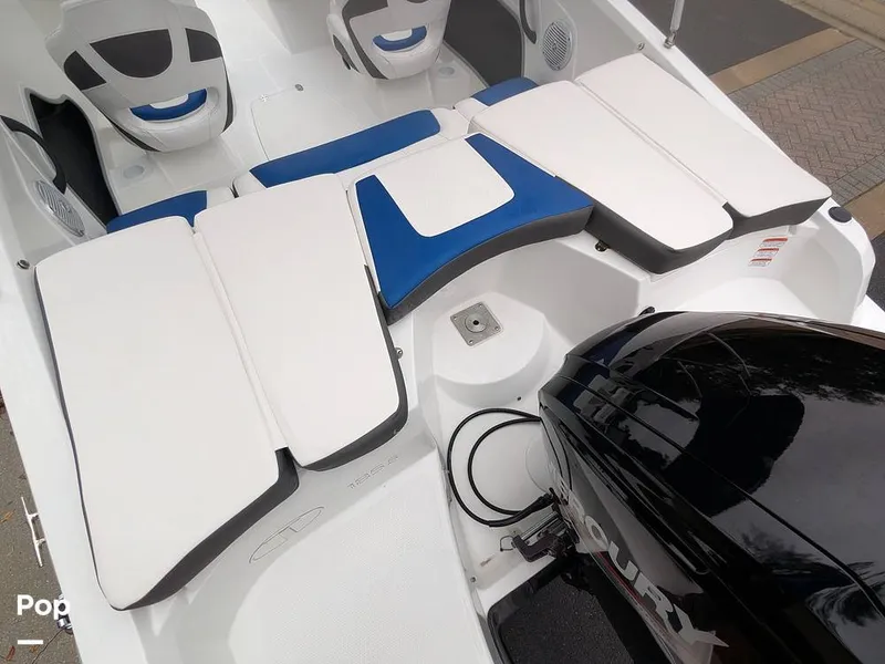 Slide: The Image of Tahoe 185S 2022 - 16209978