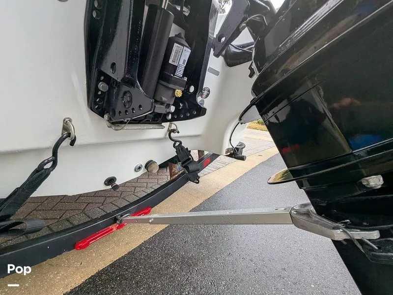 Slide: The Image of Tahoe 185S 2022 - 16209982