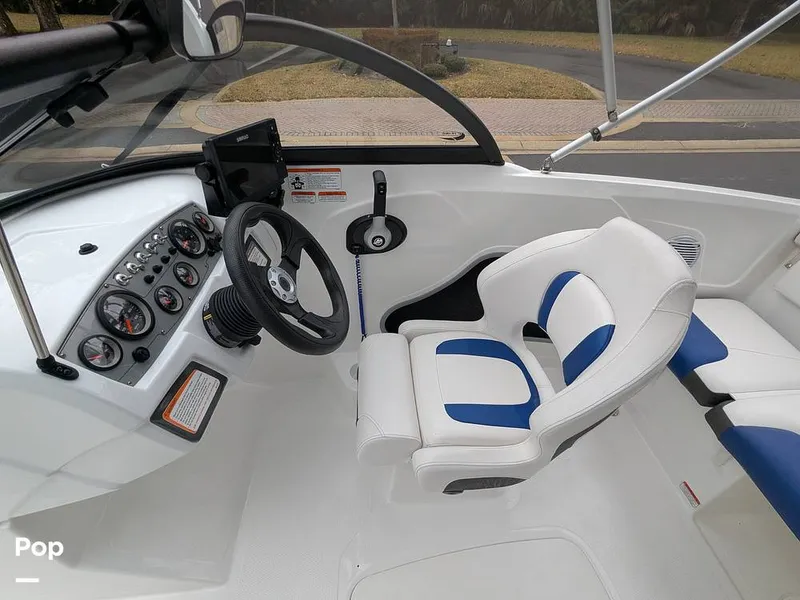 Slide: The Image of Tahoe 185S 2022 - 16209955