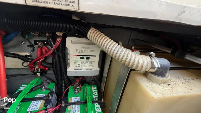 Slide: The Image of Sea Ray 270 Sundancer 1998 - 16272756