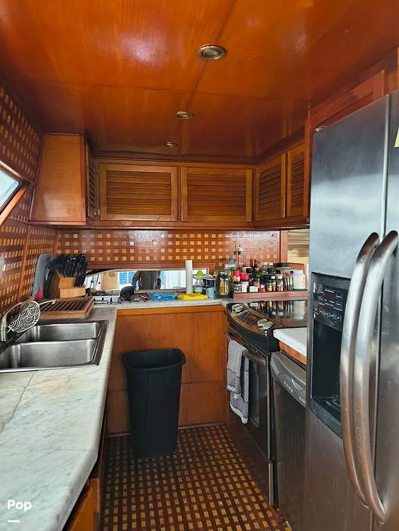 Slide: The Image of Guy Couach 84 1984 - 16210053