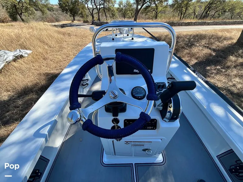 Slide: The Image of Hells Bay Professional 2023 - 16229877