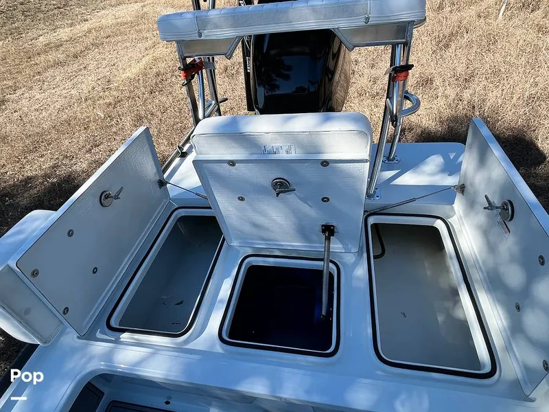 Slide: The Image of Hells Bay Professional 2023 - 16229873