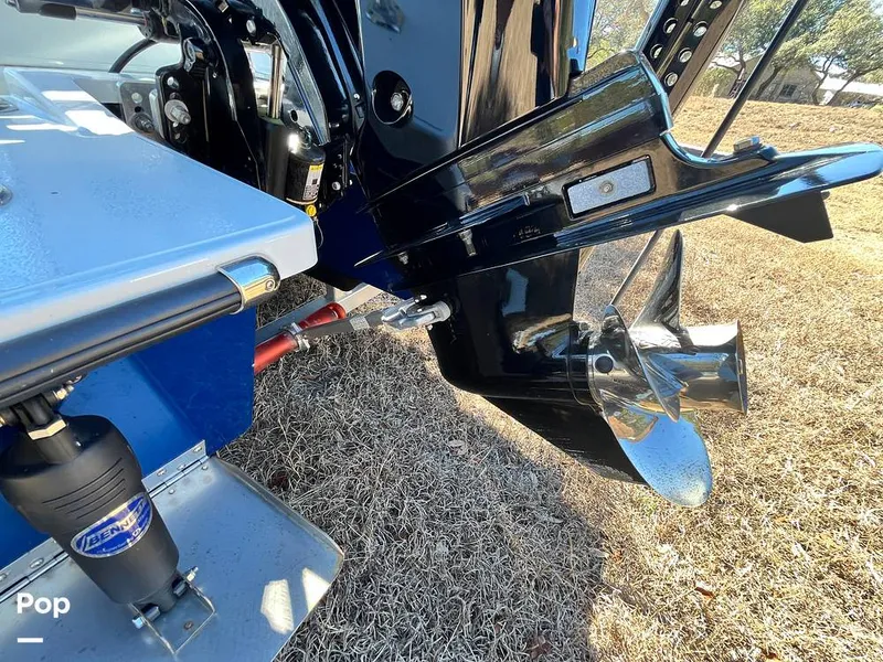 Slide: The Image of Hells Bay Professional 2023 - 16229927