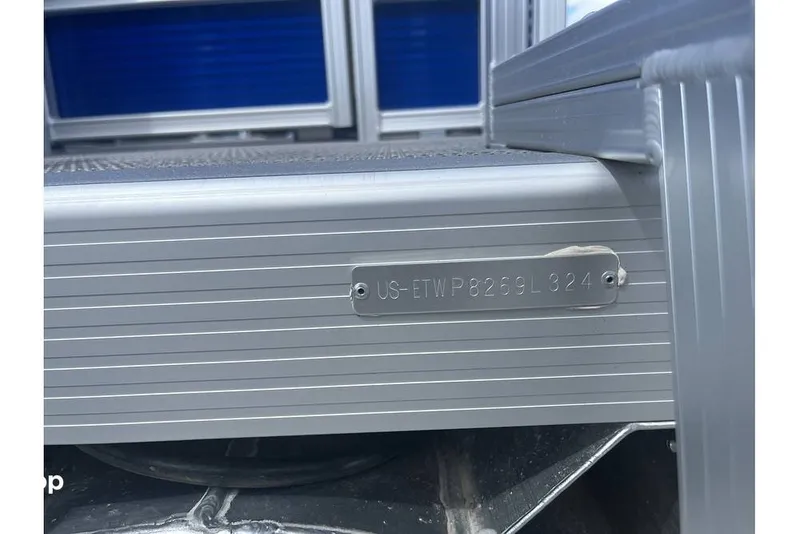 Slide: The Image of Bennington 188 SVS Fish 2024 - 16809900