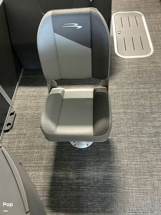 Slide: The Image of Bennington 188 SVS Fish 2024 - 16213836