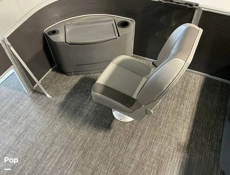 Slide: The Image of Bennington 188 SVS Fish 2024 - 16213839