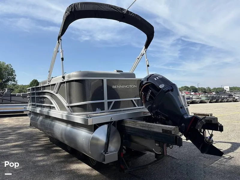 Slide: The Image of Bennington 188 SVS Fish 2024 - 16213823