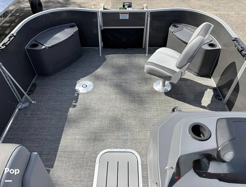 Slide: The Image of Bennington 188 SVS Fish 2024 - 16213829