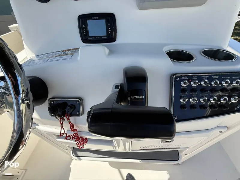 Slide: The Image of NauticStar Legacy Series 2102 2017 - 16223555