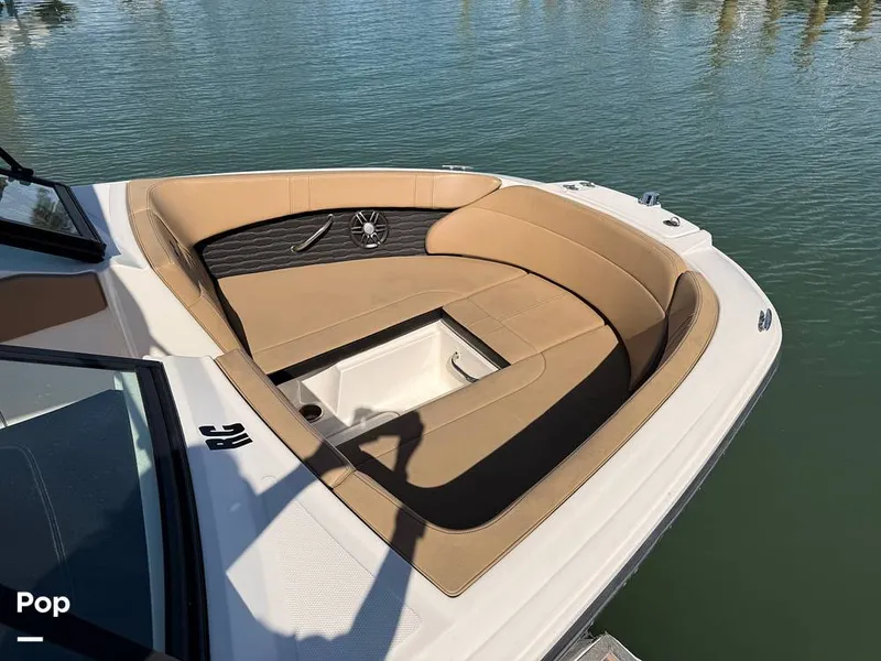 Slide: The Image of Sea Ray 230 SPX OB 2024 - 16208527