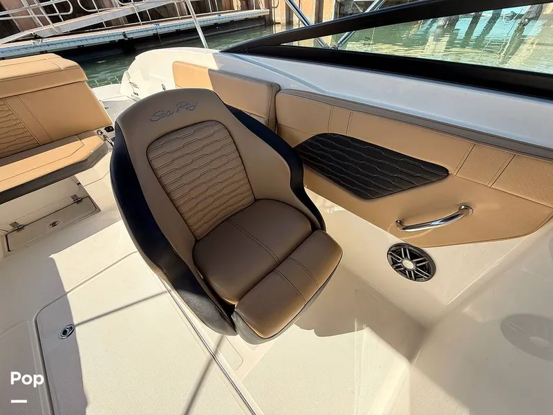 Slide: The Image of Sea Ray 230 SPX OB 2024 - 16208543