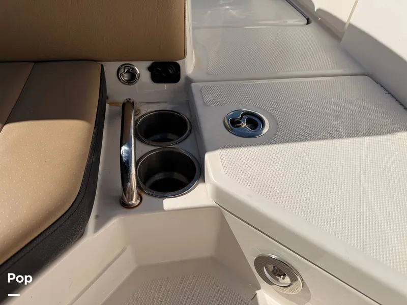 Slide: The Image of Sea Ray 230 SPX OB 2024 - 16208564