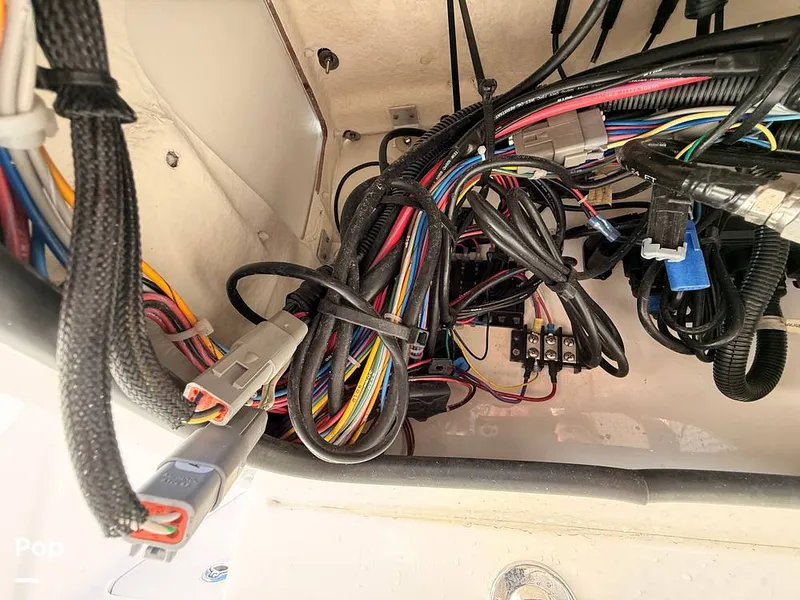 Slide: The Image of Sea Ray 230 SPX OB 2024 - 16208568