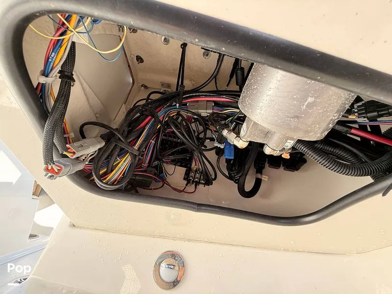 Slide: The Image of Sea Ray 230 SPX OB 2024 - 16208569