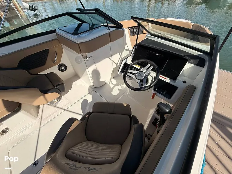 Slide: The Image of Sea Ray 230 SPX OB 2024 - 16208531