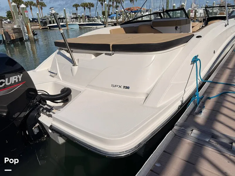 Slide: The Image of Sea Ray 230 SPX OB 2024 - 16208525