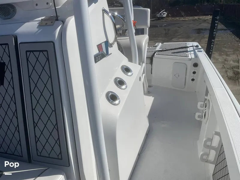 Slide: The Image of Wellcraft 221 Bay 2020 - 16227655