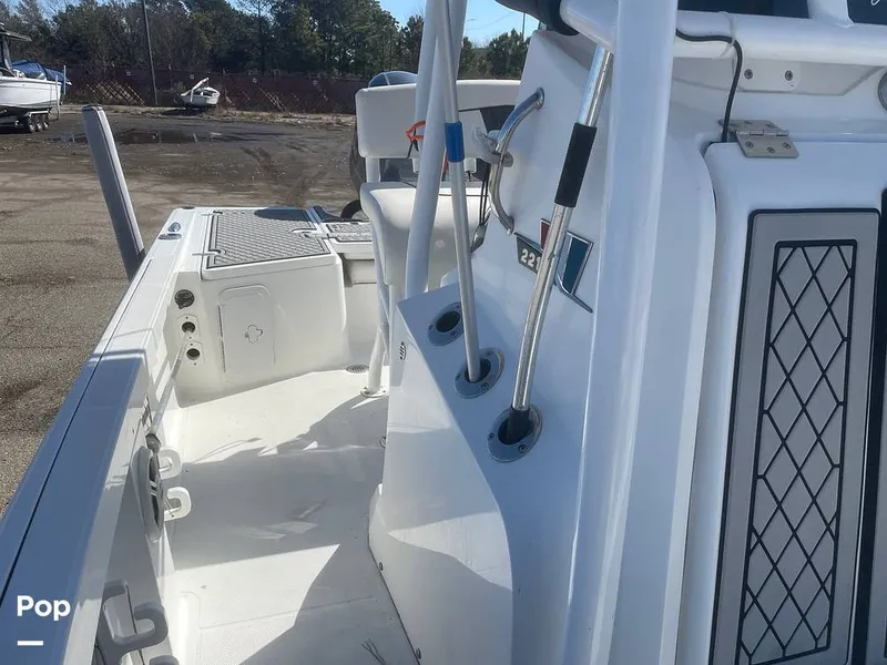 Slide: The Image of Wellcraft 221 Bay 2020 - 16227656