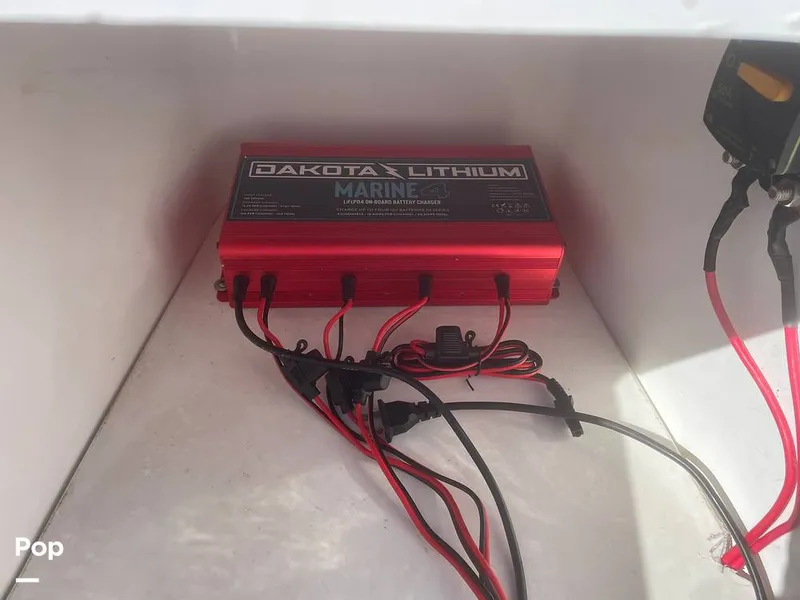 Slide: The Image of Wellcraft 221 Bay 2020 - 16227679