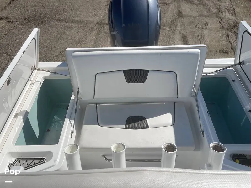 Slide: The Image of Wellcraft 221 Bay 2020 - 16227692