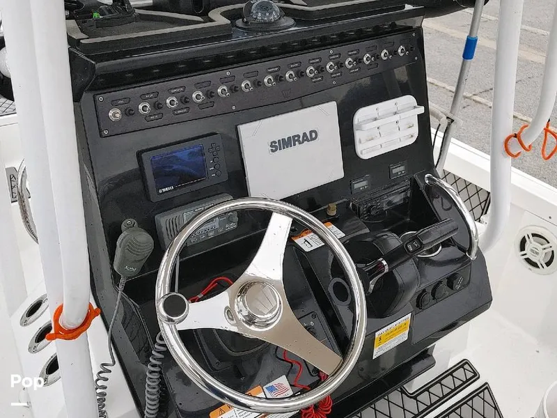 Slide: The Image of Wellcraft 221 Bay 2020 - 16215771