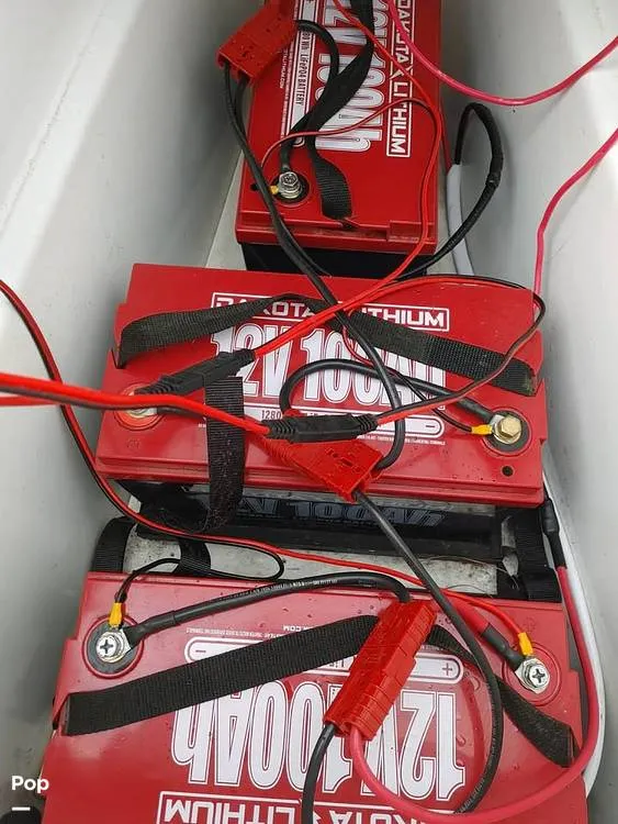 Slide: The Image of Wellcraft Bay 221 2020 - 16219141