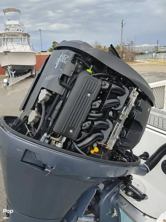 Slide: The Image of Wellcraft Bay 221 2020 - 16219151