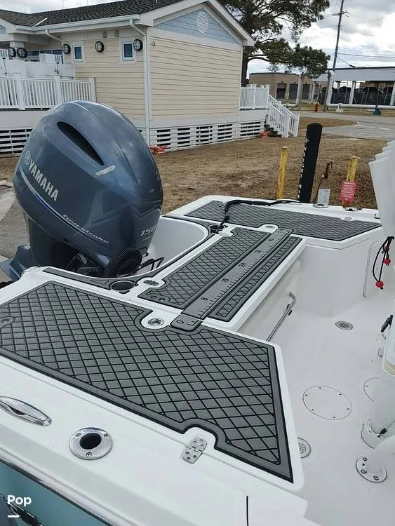 Slide: The Image of Wellcraft Bay 221 2020 - 16219139