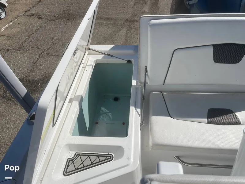 Slide: The Image of Wellcraft Bay 221 2020 - 16227694