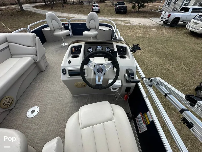 Slide: The Image of Bennington SX22 2016 - 16233175