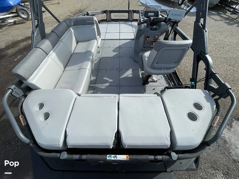 Slide: The Image of Sea-Doo Switch Sport 18 2023 - 16250587