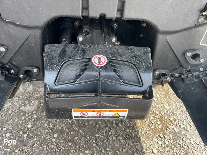 Slide: The Image of Sea-Doo Switch Sport 18 2023 - 16261106