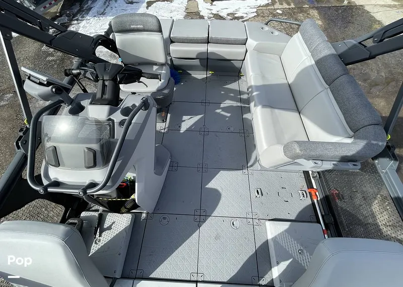 Slide: The Image of Sea-Doo Switch Sport 18 2023 - 16260973