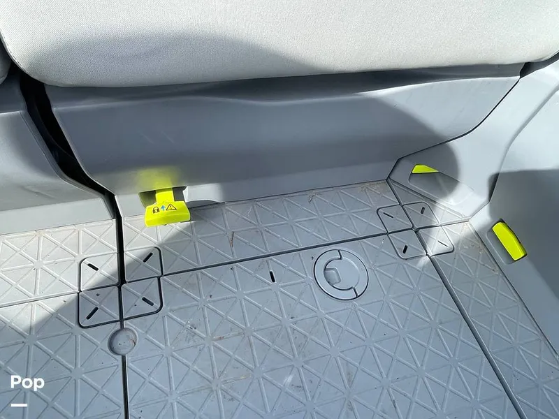 Slide: The Image of Sea-Doo Switch Sport 18 2023 - 16260987