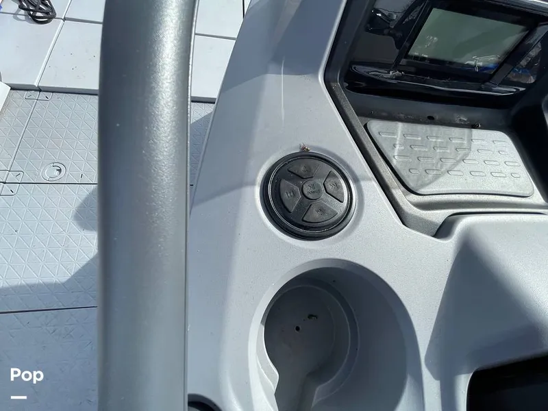 Slide: The Image of Sea-Doo Switch Sport 18 2023 - 16261006